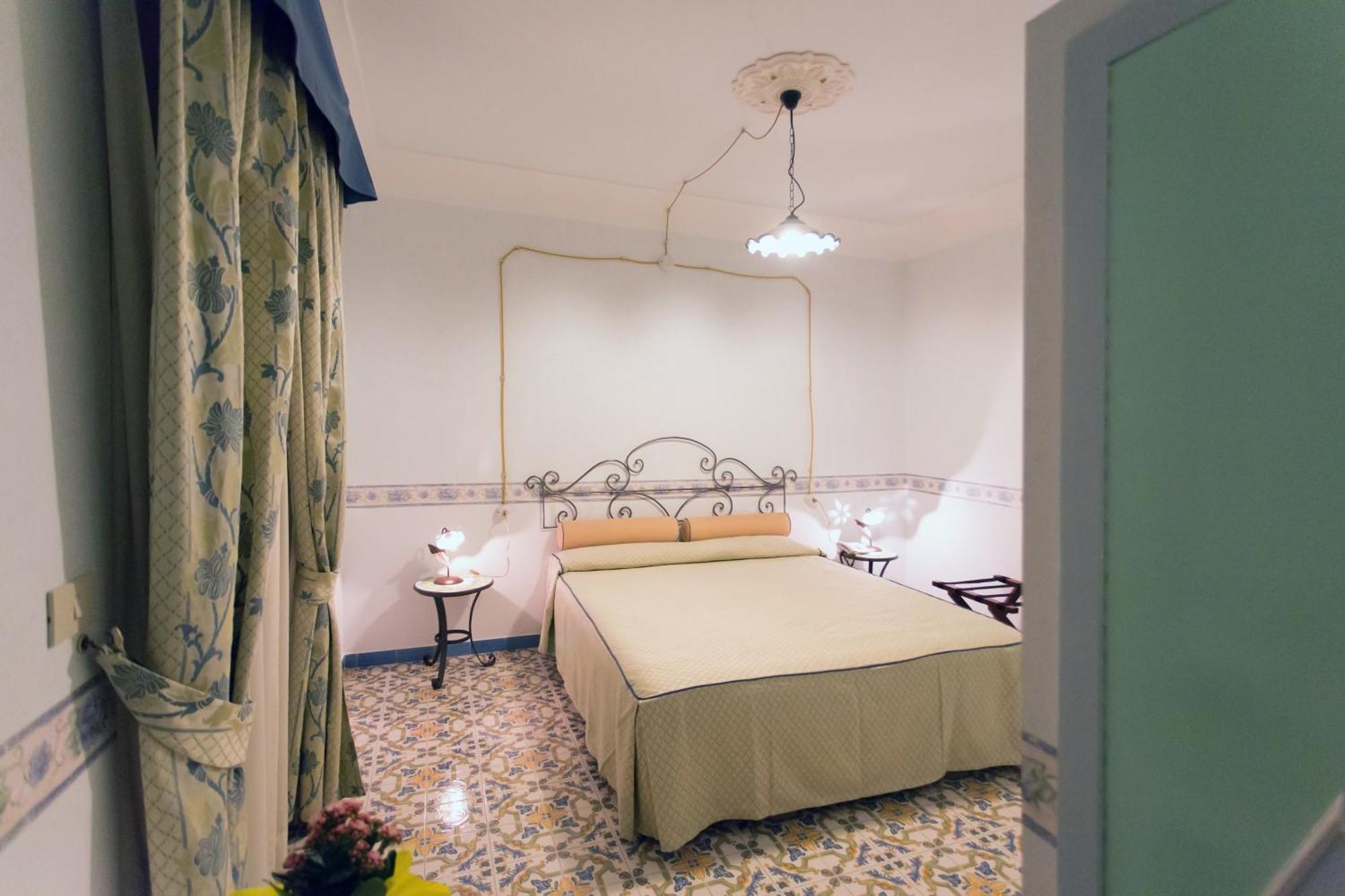 Fico D'India Relais Furore Quarto foto
